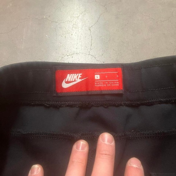 Nike tech fleece men's black joggers casual sweatpant relax L - Picture 4 of 7